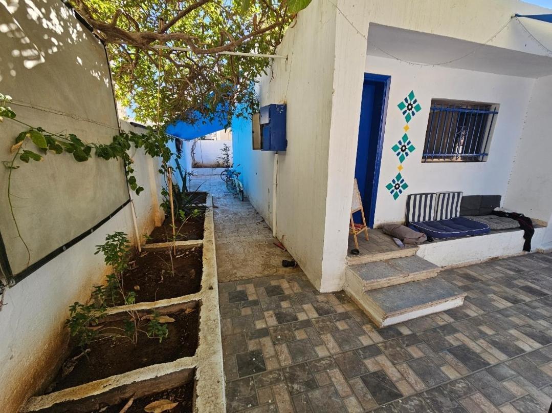 Mango Haus Hostel Aqaba Exterior photo